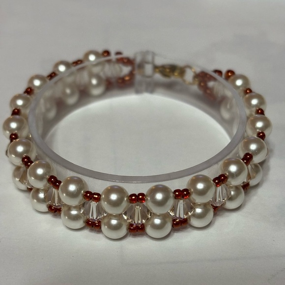 Hand Crafted Jewelry - Hand crafted Elegant White Pearl and Light Rose Crystal Bracelet 7 inches